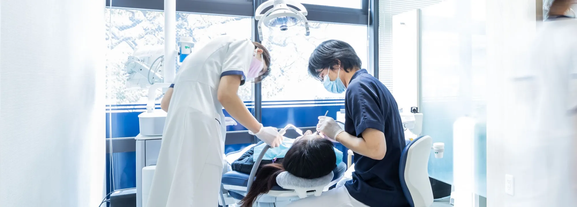 矯正治療経験を積み、各種マウスピース矯正セミナーも修了した院長が治療