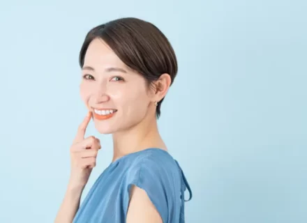 ワイヤー矯正とマウスピース矯正、どっちがいいの?